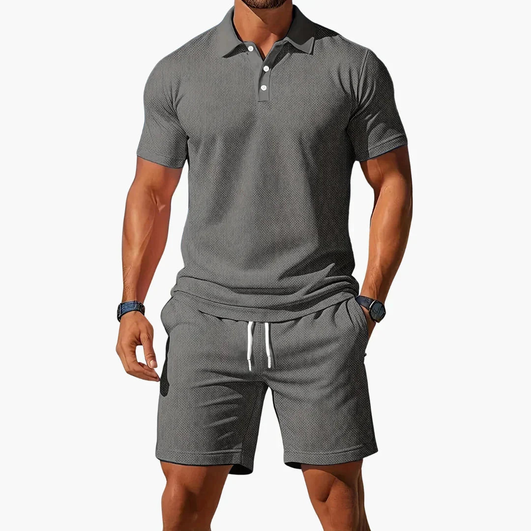 Detailed shot of the elastic waistband on the casual shorts