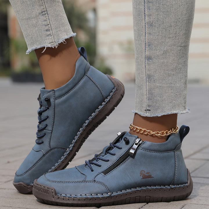 Orthopaedic walking shoes designed for optimal women's foot comfort