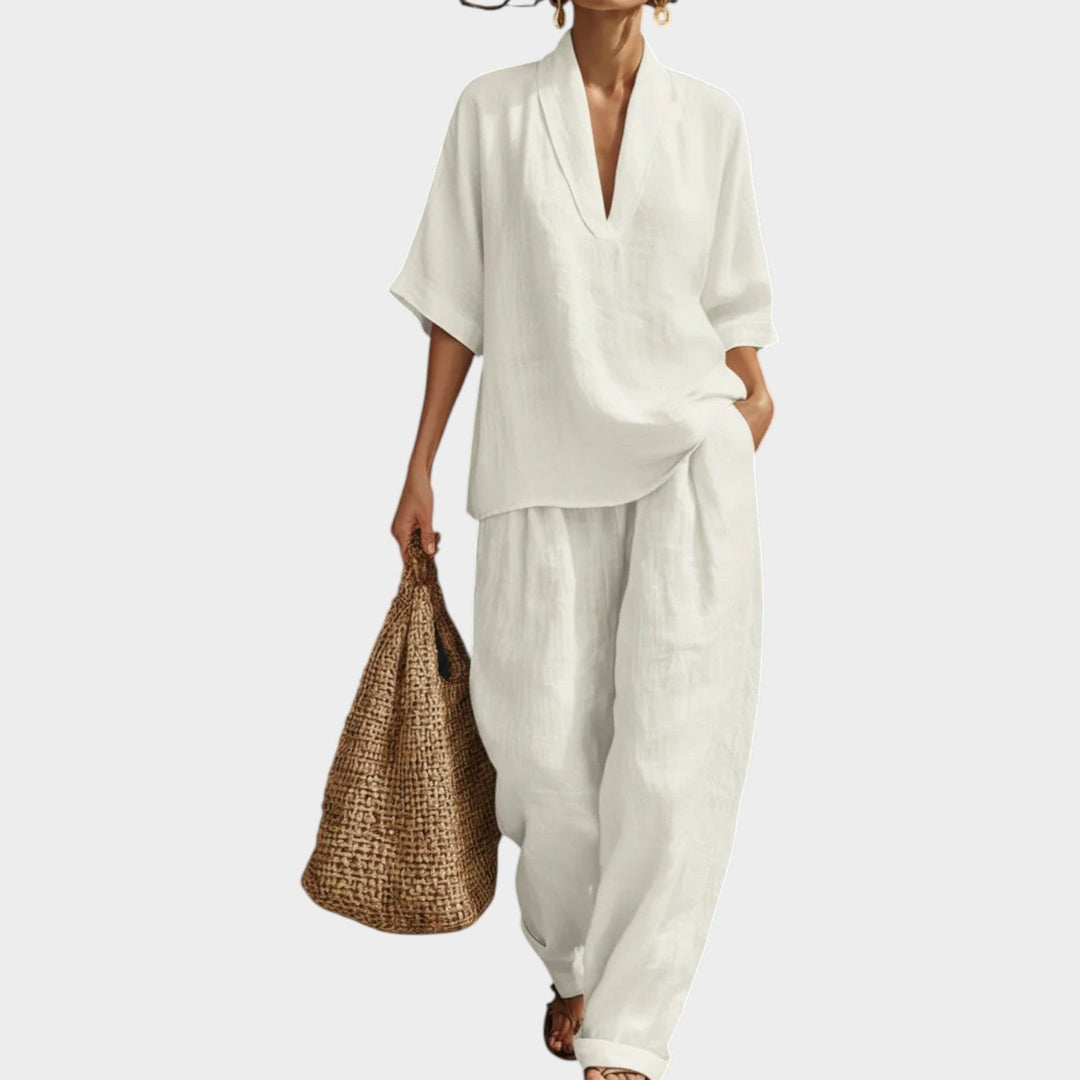 Womens relaxed two-piece lounge set in casual summer wear style