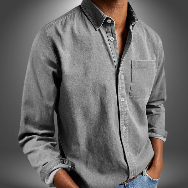 Long sleeve men's casual shirt with button-up front design