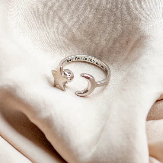 Top-down view of anti-anxiety spinner ring highlighting polished finish