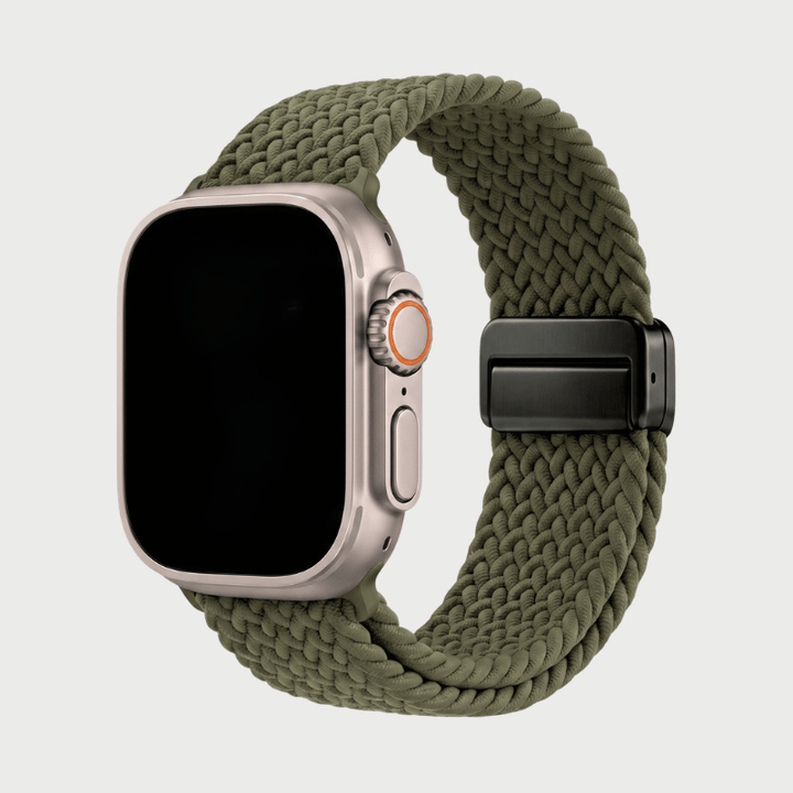 Reliable magnetic clasp securing the adjustable watch band