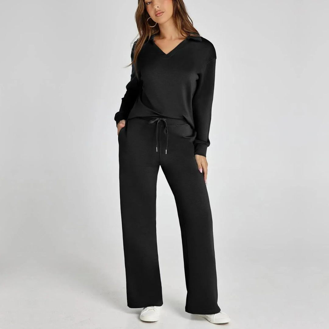 High-waisted wide leg trousers from the cozy lounge outfit