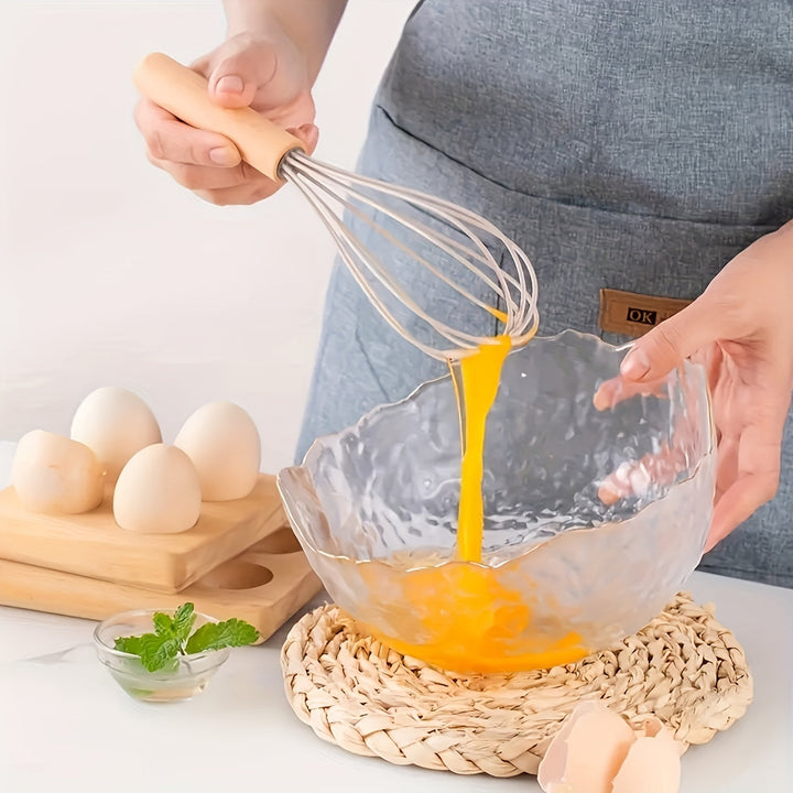Heat resistant kitchen ladle for serving soups and sauces safely