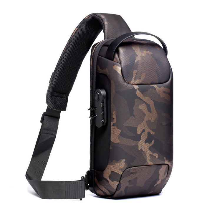 Detailed shot of the quick-release buckle on the adjustable travel belt bag