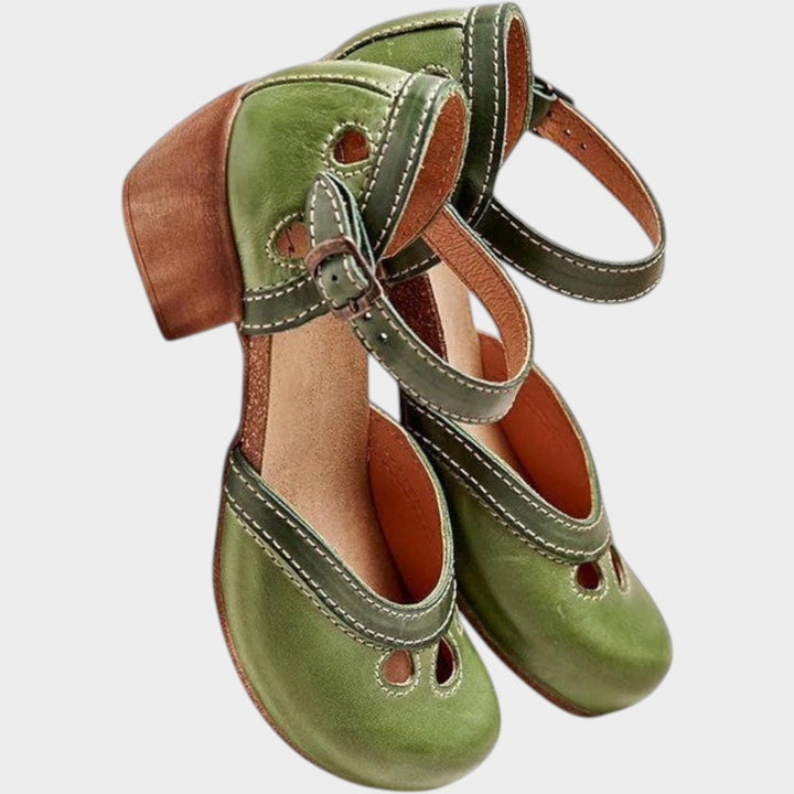 Top-down view of women's vintage sandals displaying cushioned insole and toe shape