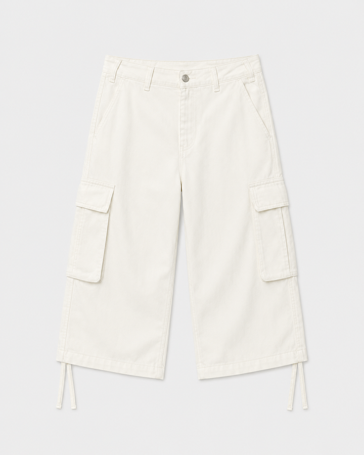 Final styled look of women's Y2K utility cargo shorts for summer