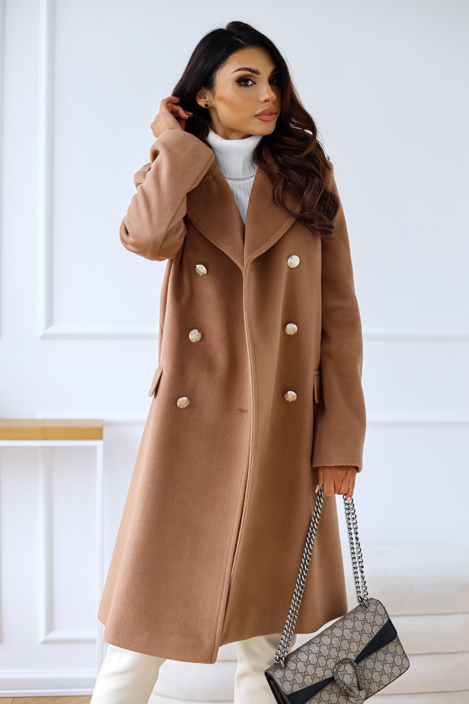 Tailored fit of winter fashion double-breasted trench coat