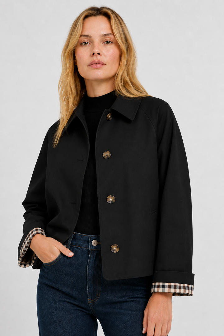 Detailed collar view of the beige womens lightweight jacket