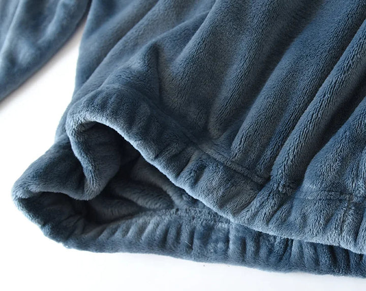 Durable hem and pocket details on men's winter pyjama top