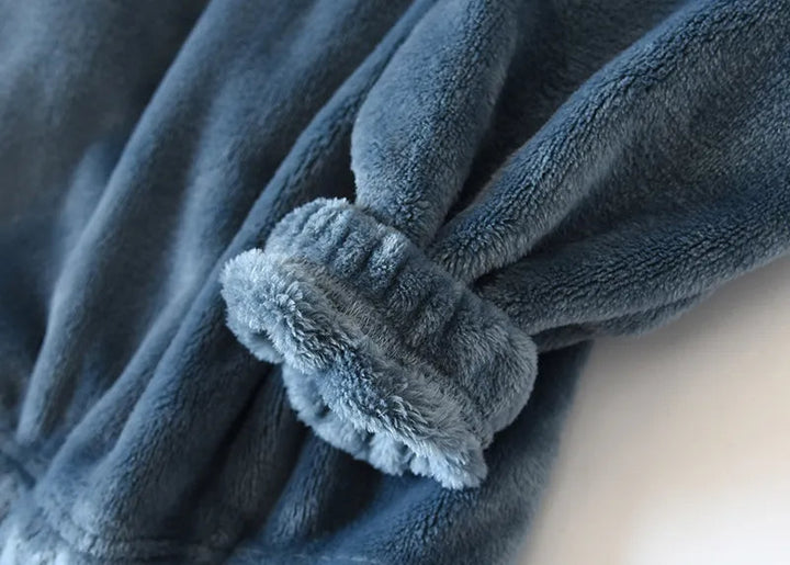 Comfortable ankle cuff design on men's warm sleepwear trousers
