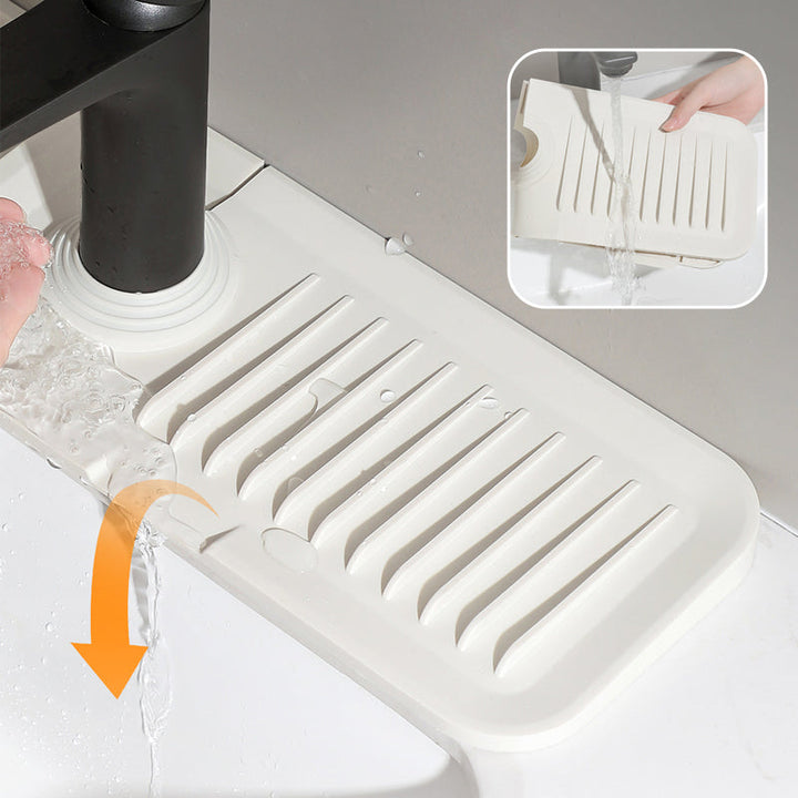 Demonstration of water draining off the flexible silicone dish drying mat