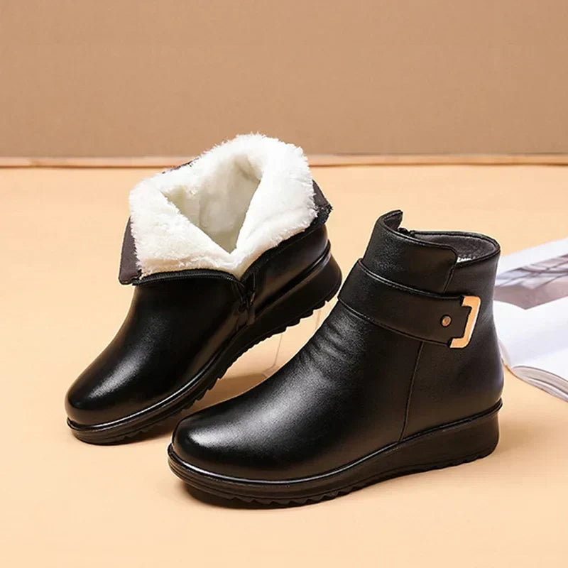 Women's winter snow boots featuring a soft plush interior lining for cold weather