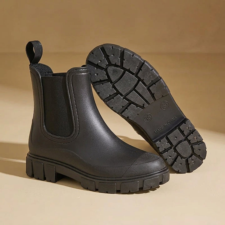 Comfortable women boots for rainy days featuring cushioned insole