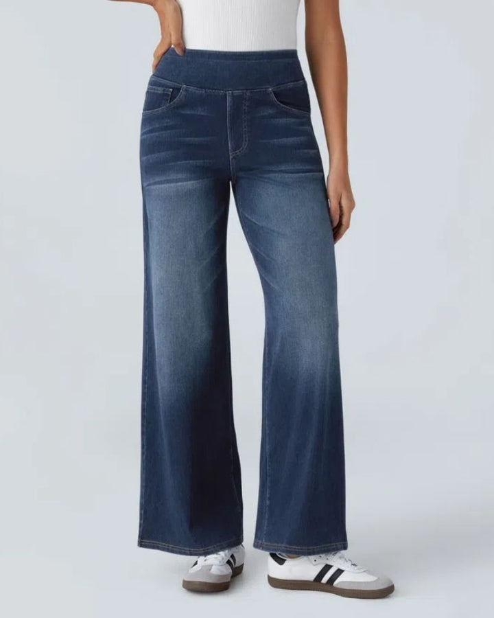 Back yoke and waist contour of women's everyday comfort jeans