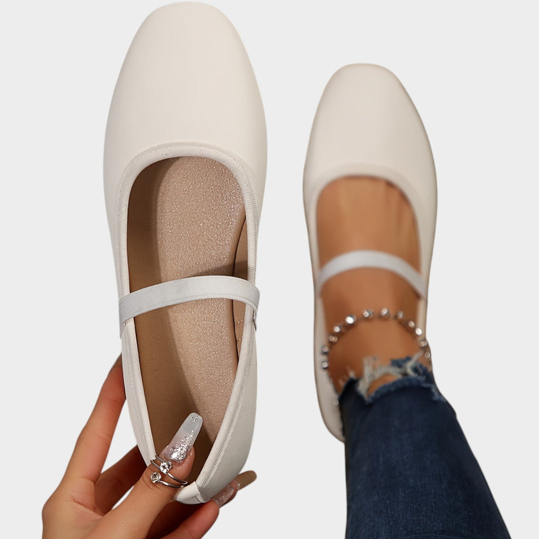 Comfortable flat shoes for women featuring secure elastic straps