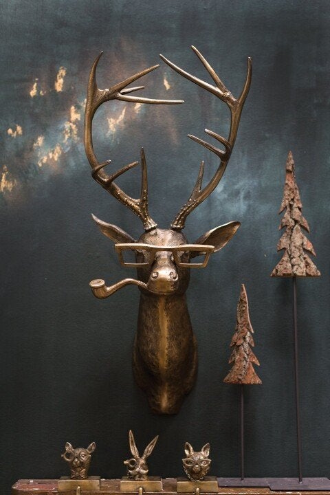 High-quality decorative animal head wall art showing durable resin material and finish