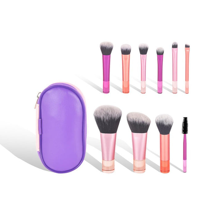 Lightweight synthetic makeup brushes designed for on-the-go application