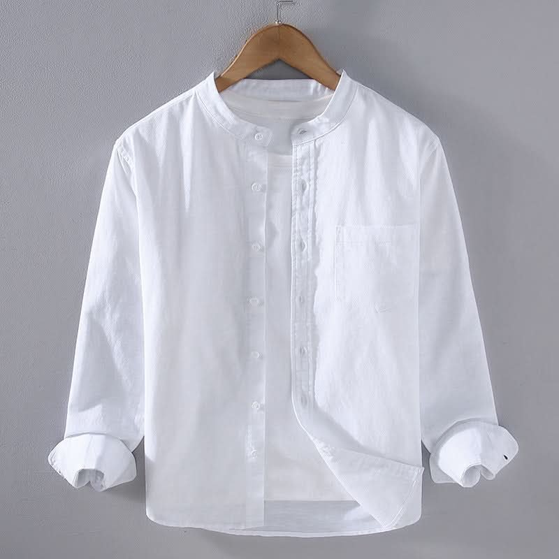 Long sleeve cuff detail on men's fashion shirt