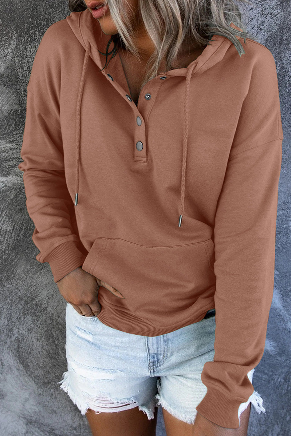 Lila women's hoodie styled for a relaxed daily outfit
