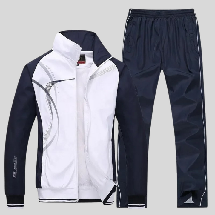 Athletic outfit featuring zippered pockets and adjustable waistband