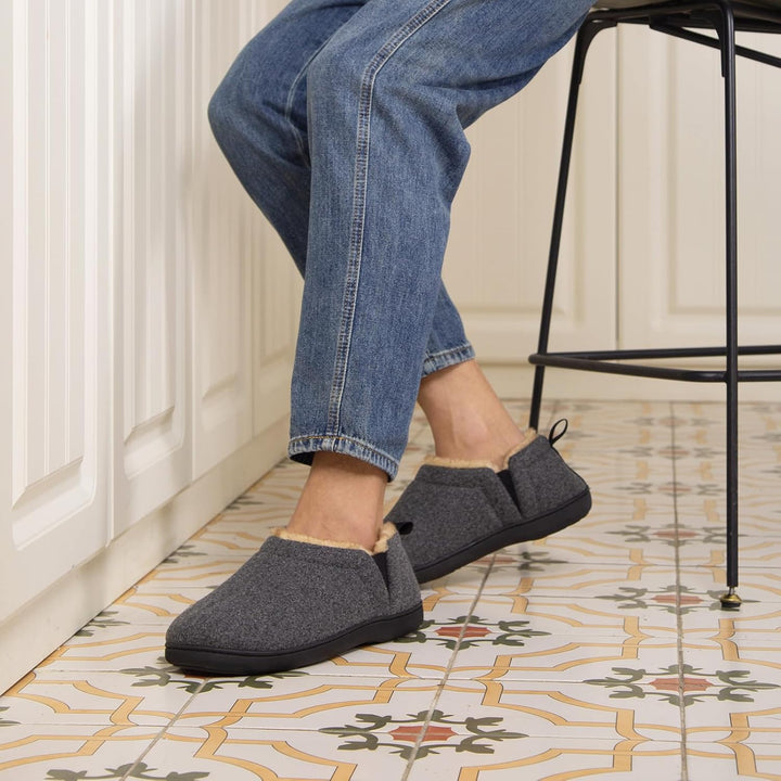 Soft fleece-lined indoor footwear for men during chilly seasons
