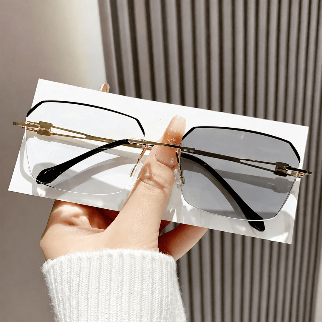 Men's smart zoom progressive reading glasses with sleek black frame