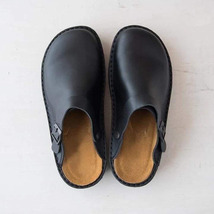 Men's comfort clogs in black viewed from above showing footbed