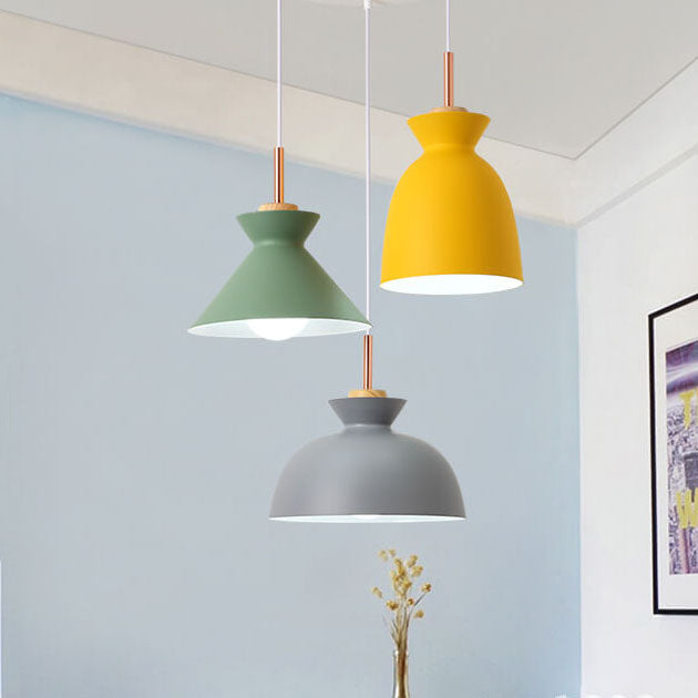 Side profile of the minimalist scandinavian decor hanging lamp