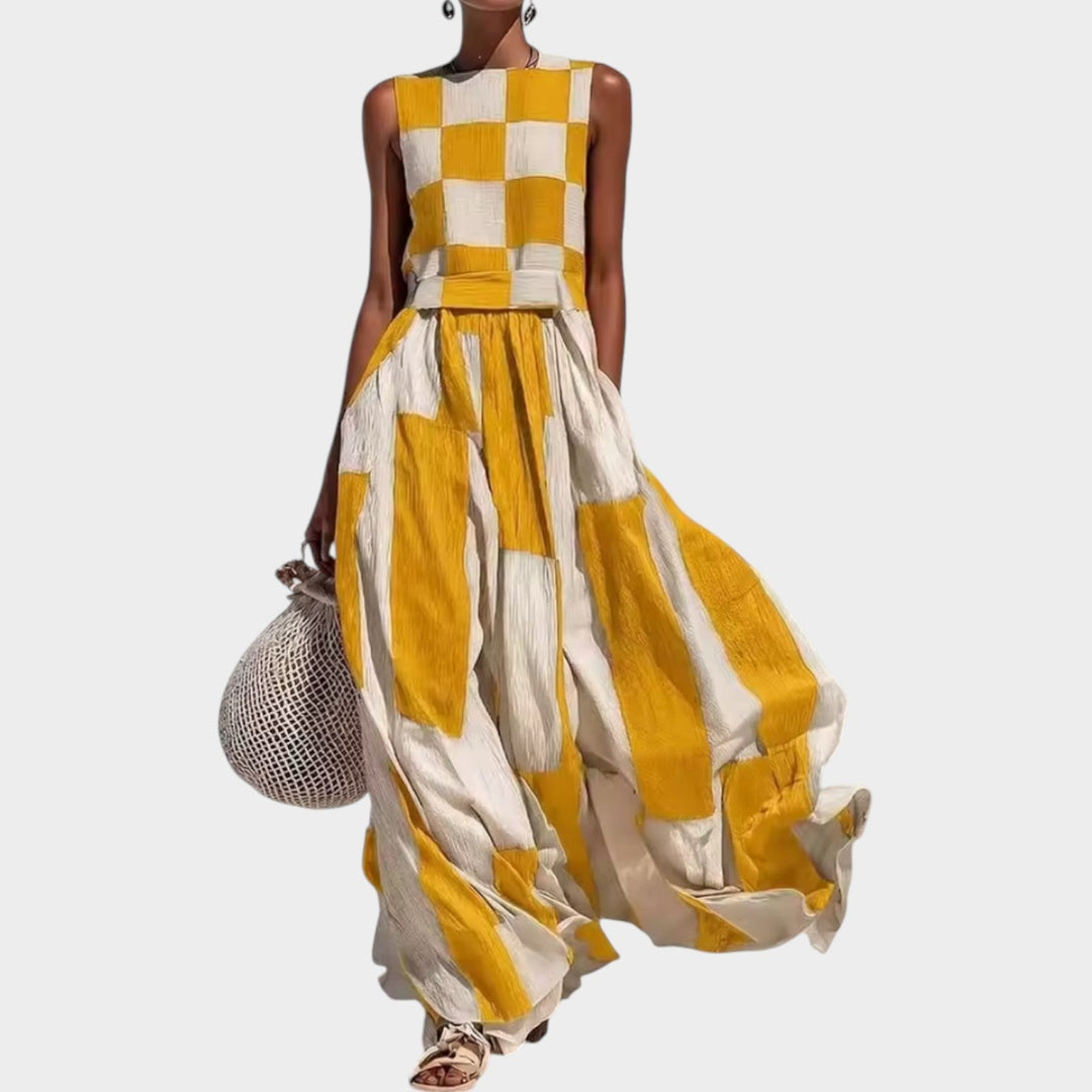 Summer maxi dress featuring a colour block design and flowy silhouette