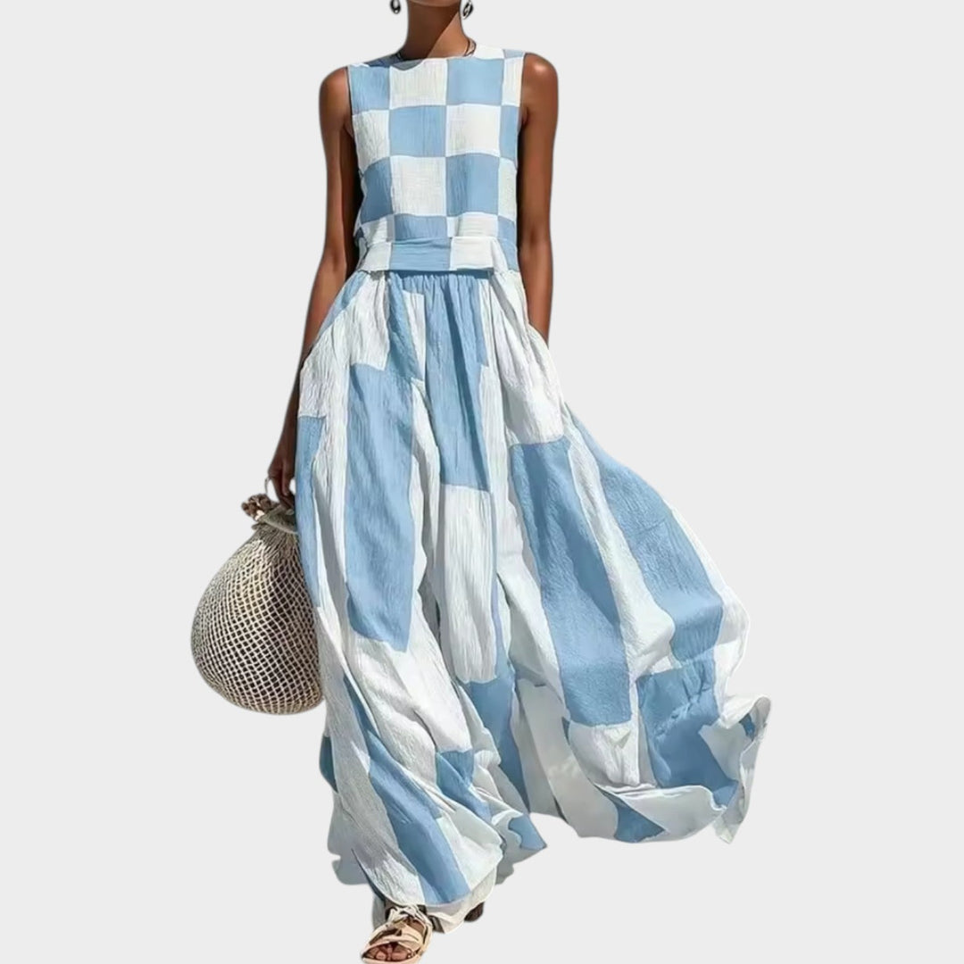 Women's colour block flowy maxi dress in vacation resort wear style
