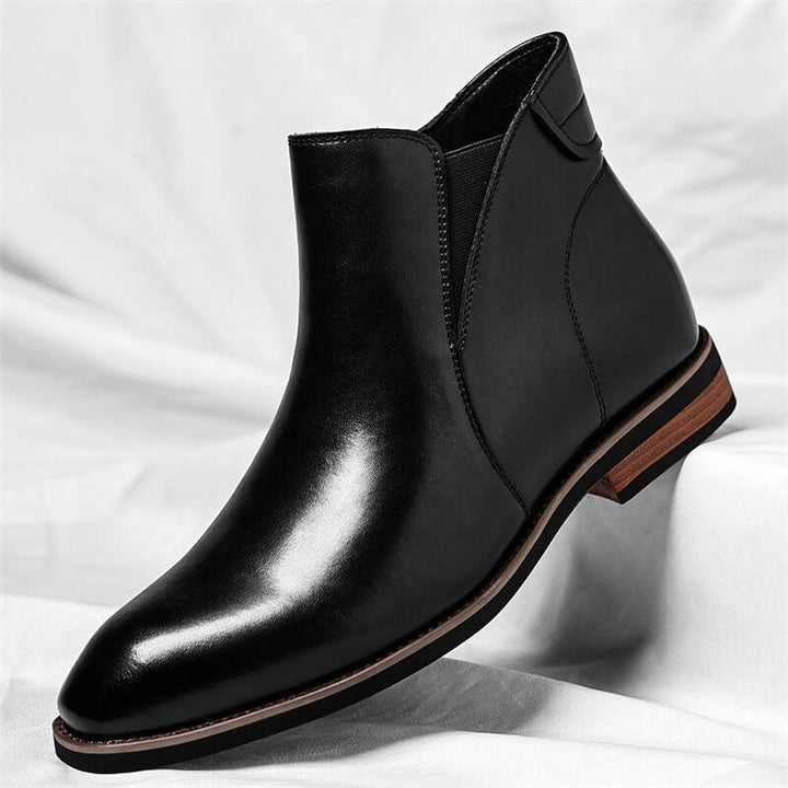Obsidian black men's leather Chelsea boots