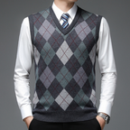 Quinlan | Men’s Argyle V-Neck Vest