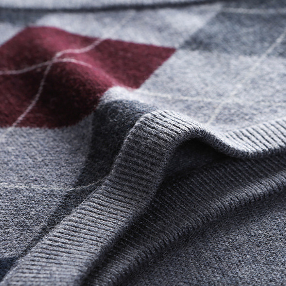 Collar detail of the classic style sleeveless knitwear for men