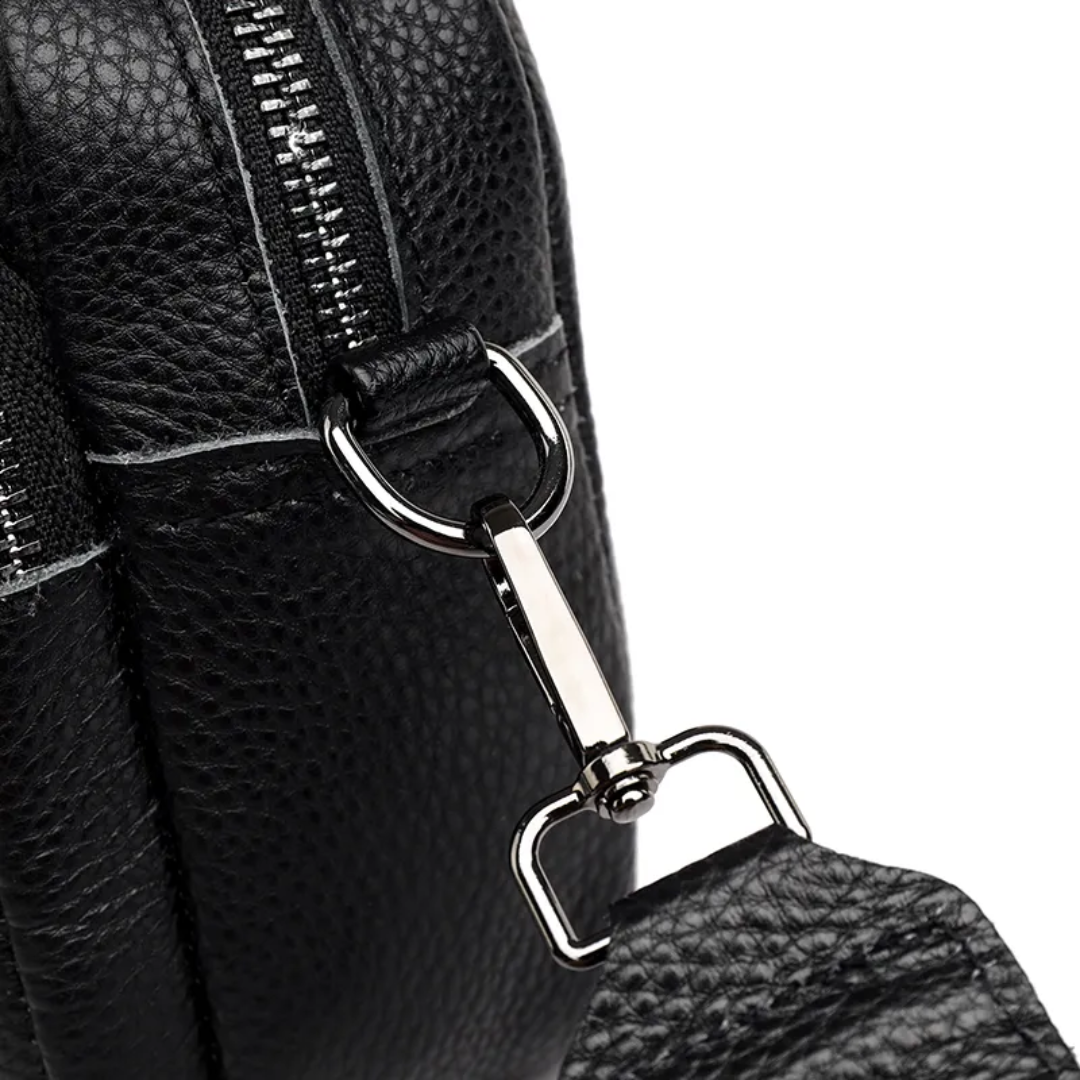 Chic everyday shoulder bag for women in tan leather