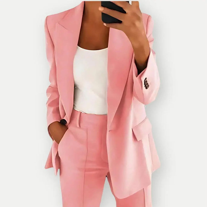 Stylish tailored blazer and pants matching set ideal for office wear