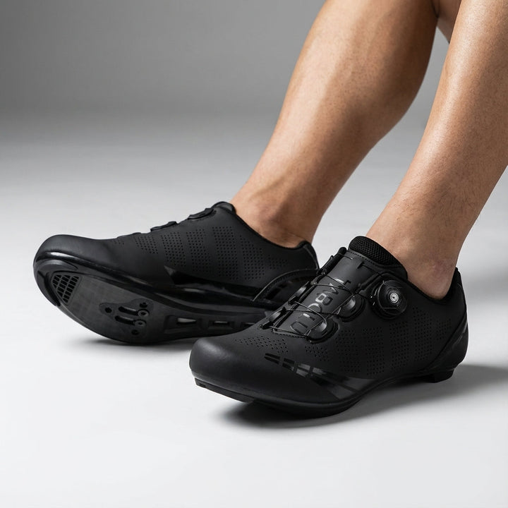 Mens ergonomic cycling shoes showcasing the precision dial closure system for a secure fit