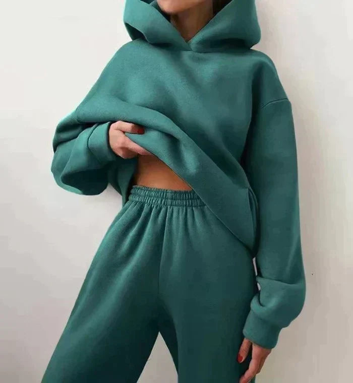 Cuff and hem detail of the cozy tracksuit, emphasizing quality stitching