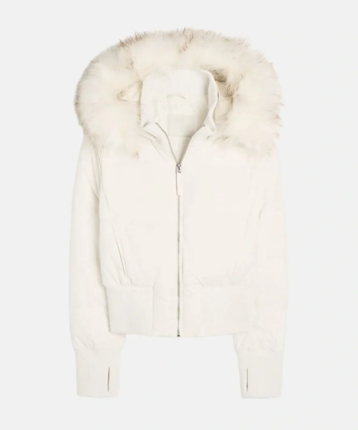 Pocket detail with zipper closure on the women's quilted winter coat
