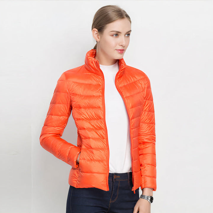 Casual winter coat with zipper closure and diamond quilting