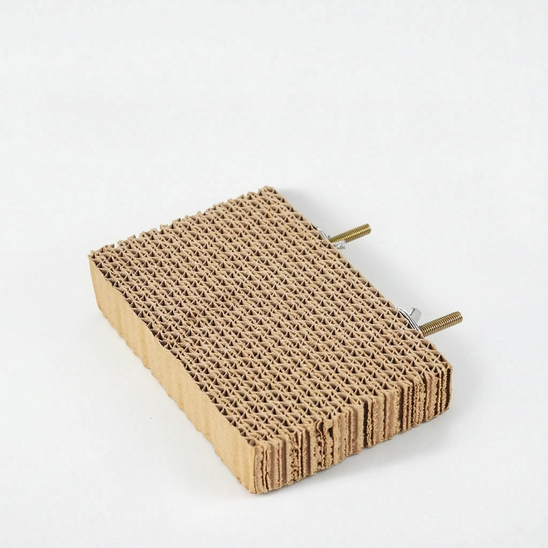 Bird foraging toy with wooden blocks for parrots and small birds