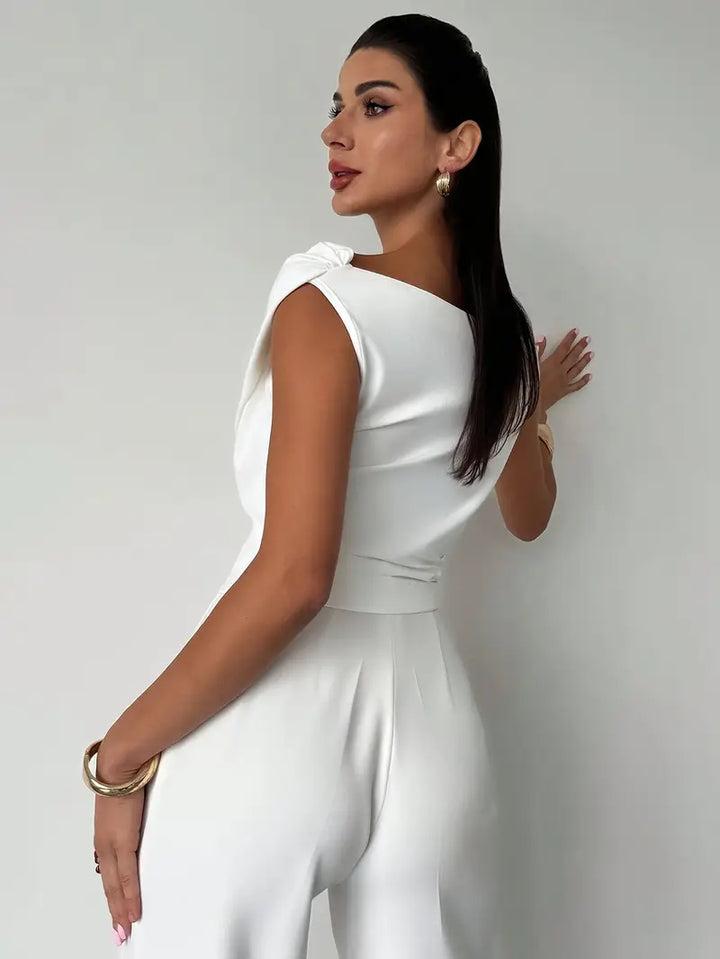 Casual chic combination featuring the versatile women's fashion top