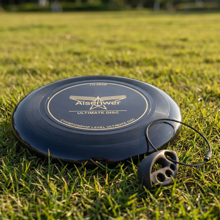 Aerodynamic 175g frisbee for precise throws during beach and park activities
