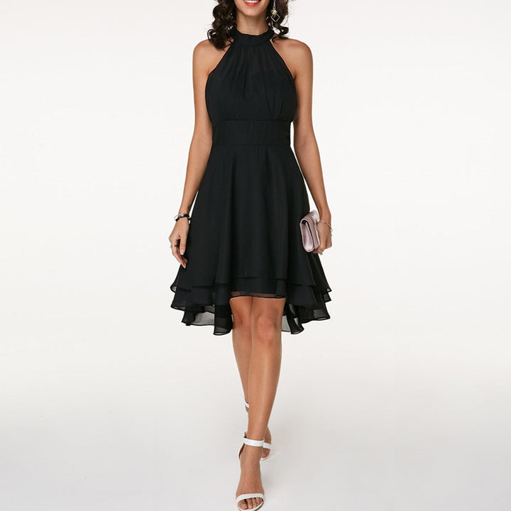 Elegant women's ruffled halter neck party dress in flowy summer style