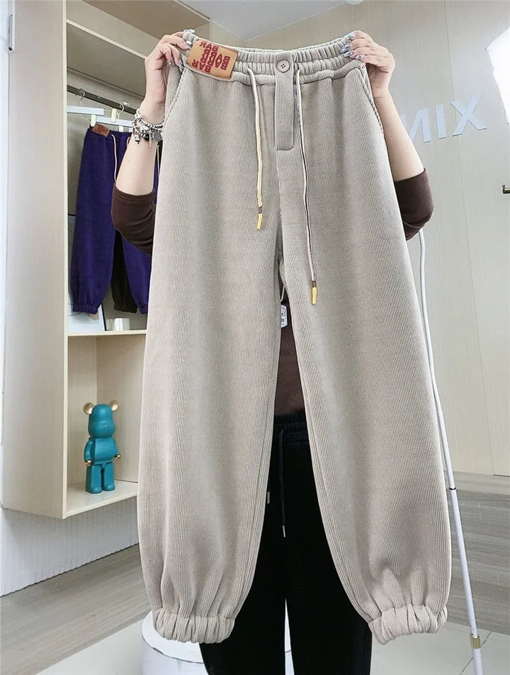 Thermal warmth demonstration of womens winter wear joggers