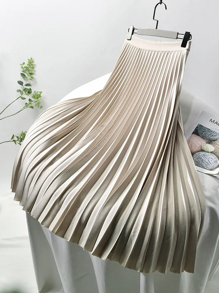Women's elegant pleated midi skirt with comfortable elastic waist in classic style
