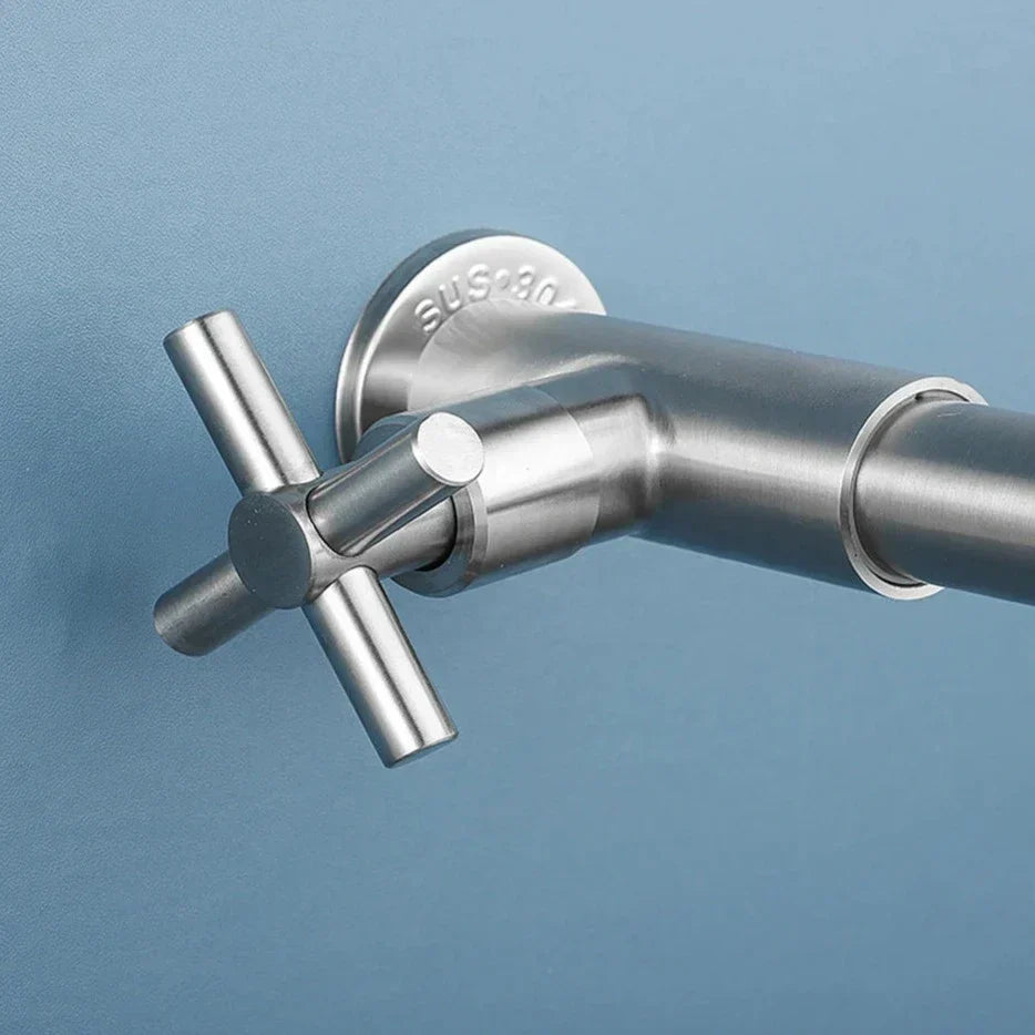 Close-up of the stainless steel cross handle and brushed finish