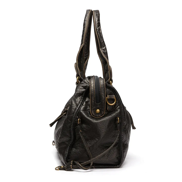 Elegant black shoulder bag for women's daily wardrobe