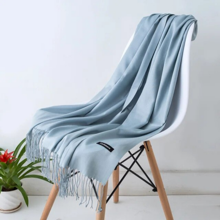 Detailed view of the premium fabric blend on the winter shawl