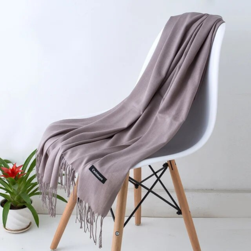 Detailed shot of the fringe and hem on the warm winter shawl